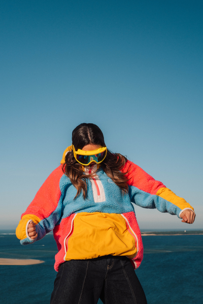 Fleece in Blau, Rosa und Gelb